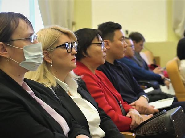 Участники заседания предложили создать консорциум Федеральных исследовательских центров 
и других заинтересованных научных 
и образовательных учреждений