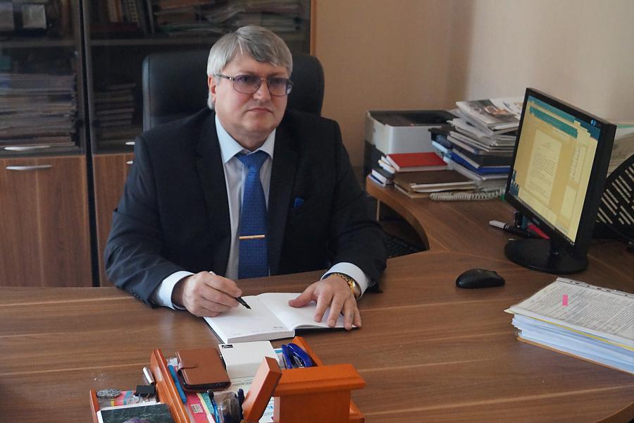 В рабочем кабинете