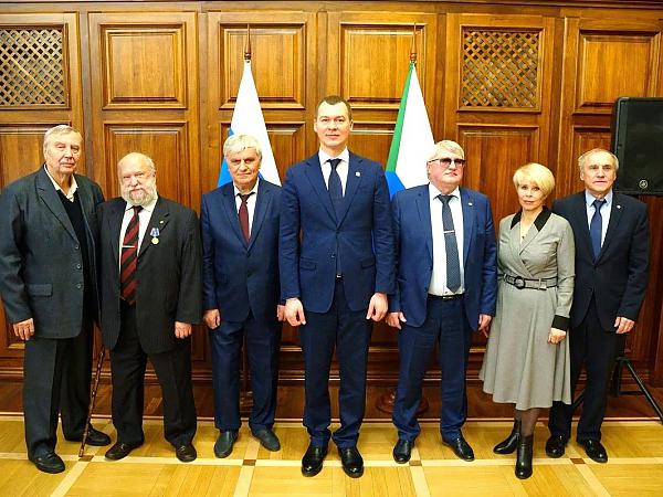 Губернатор поздравил ученых Хабаровского края 
с 300-летием Российской академии наук
