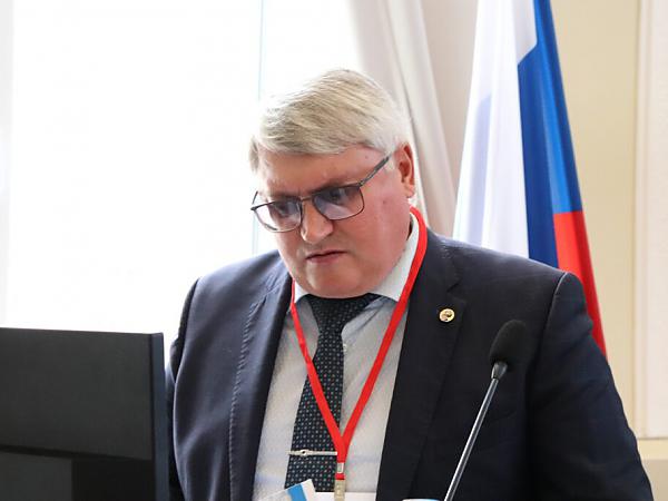 Выступление директора ХФИЦ ДВО РАН, 
председателя Комиссии ДВО РАН 
по исследованию Арктики И.Ю. Рассказова
