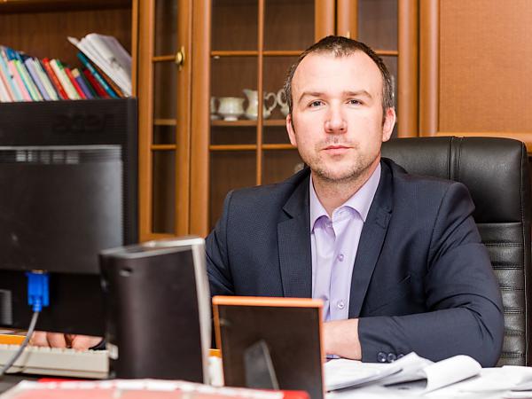 Директор ИМиМ ДВО РАН О.Н. Комаров