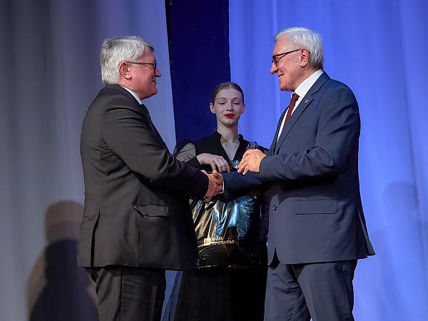 Вручение Золотой медали академику И.Ю. Рассказову