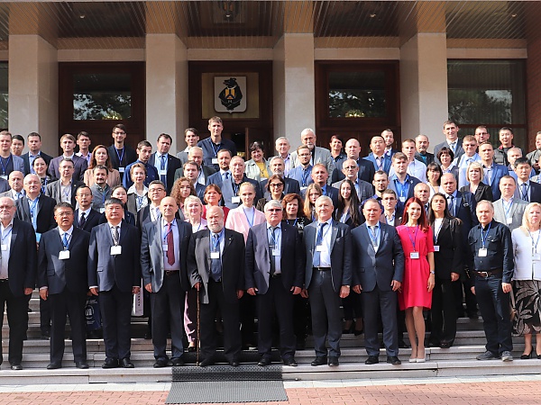 Участники IX Всероссийской научной конференции «Проблемы комплексного освоения георесурсов»