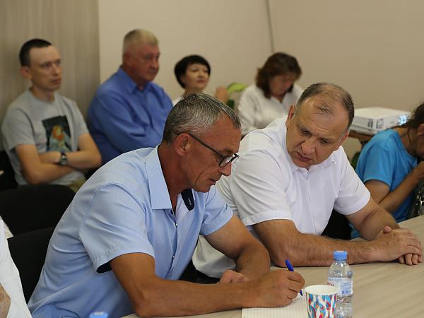 Заседание второй сессии 
Всероссийской научно-практической конференции 
в Хабаровске